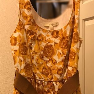Beautiful mustard yellow floral dress 🧡🧡